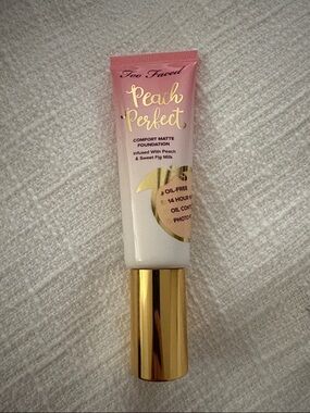 Too Faced Peach Perfect Foundation - Nude